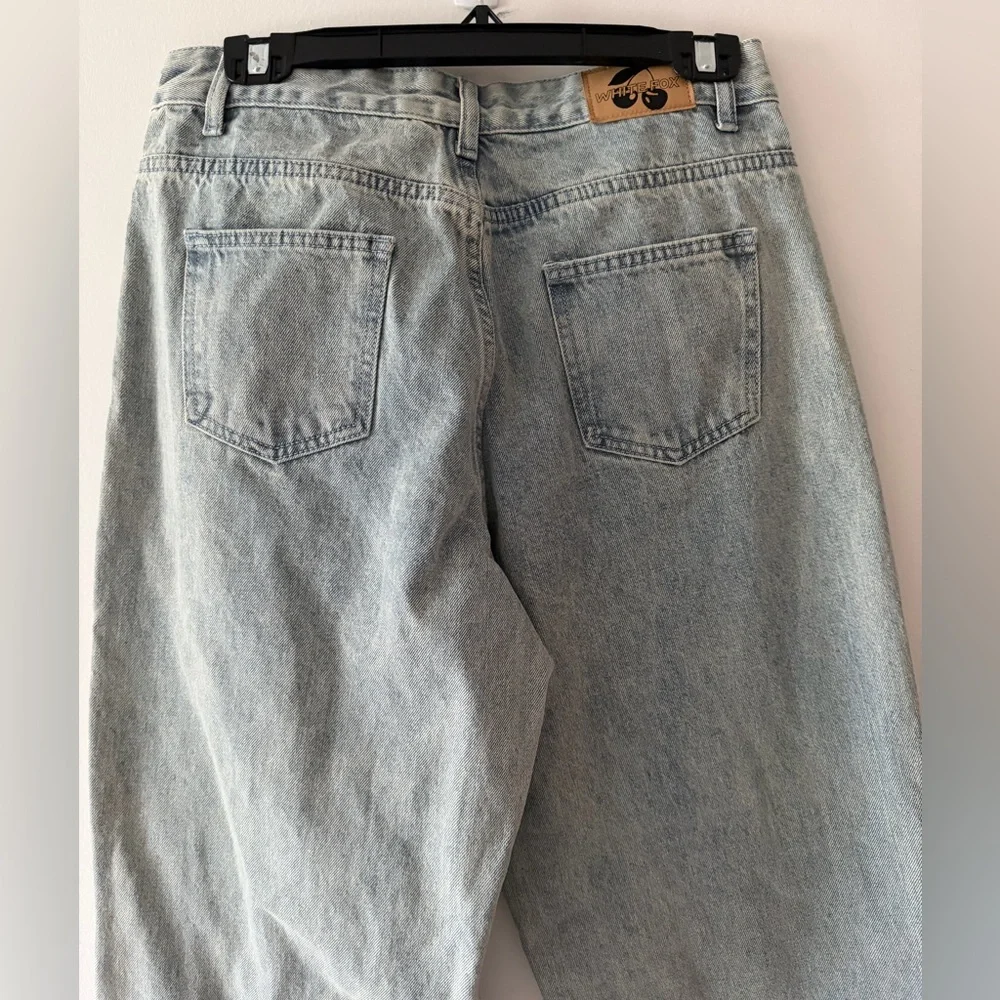 NWT White Fox Did You Miss Me Mid Rise Straight Leg Denim Size Medium Acid Wash - Picture 11 of 16